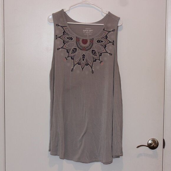 Torrid Gray & Black Super Soft Knit Tank Tops Women's Size 3 - Picture 2 of 9